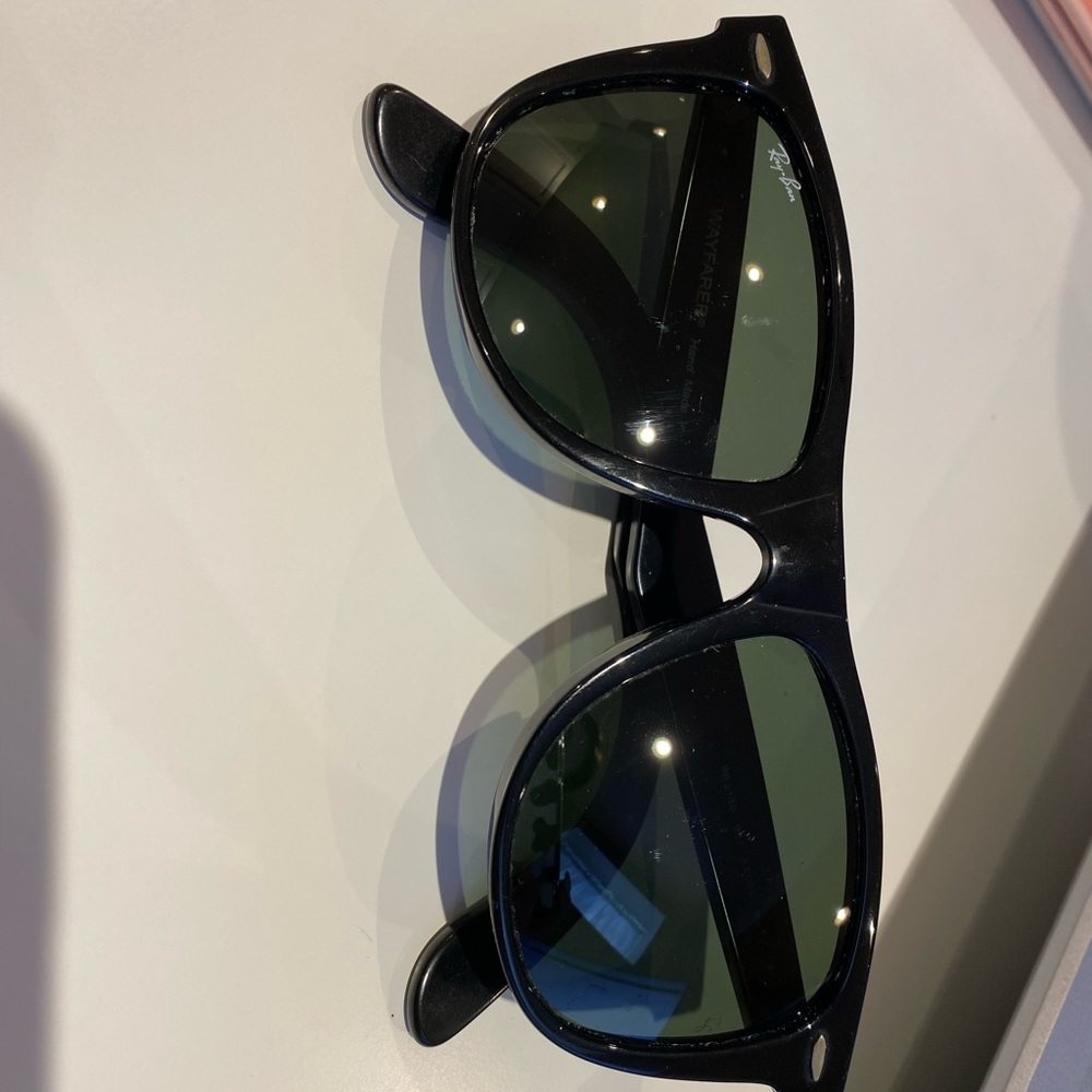 Ray Ban Wayfarer Sunglasses, worn a few times in great condition